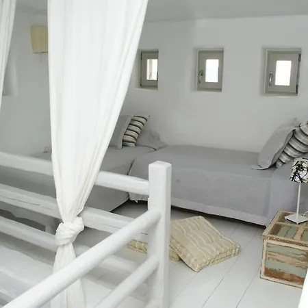 Art House Naousa (Paros)